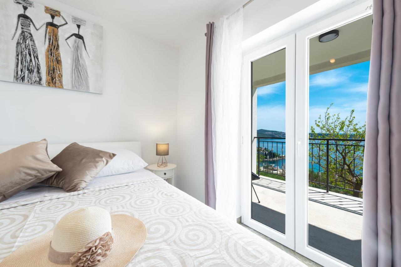 Golden Seaview Holiday Home มลินี ภายนอก รูปภาพ